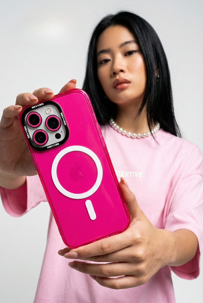 Carcasa MagSafe + Protector de cámara para iPhone fucsia