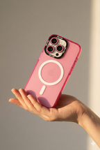 Carcasa MagSafe + Protector de cámara para iPhone fucsia