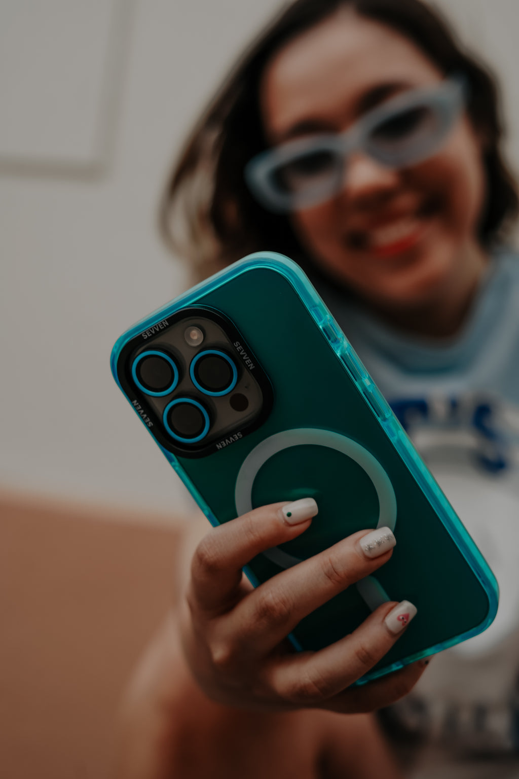 Carcasa MagSafe + Protector de cámara para iPhone Celeste